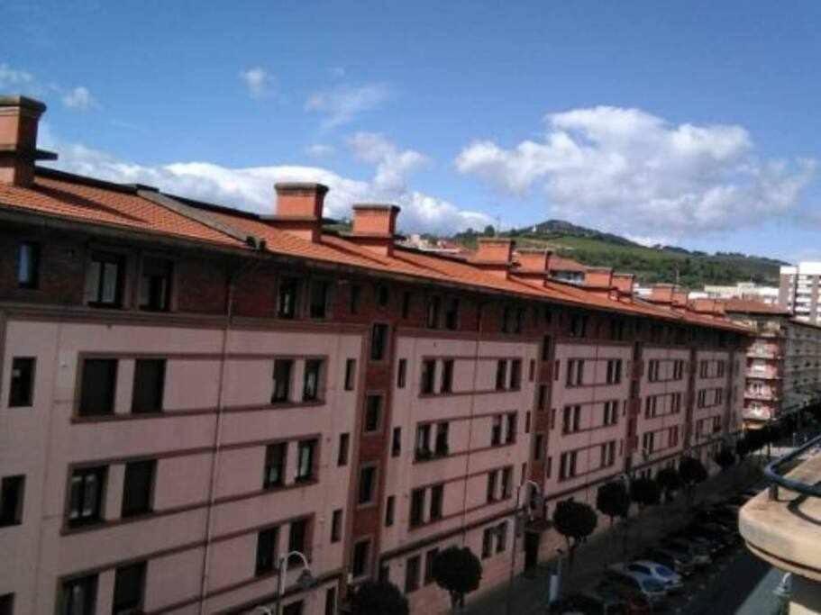 Apartamento Luminoso Y Bien Ubicado *